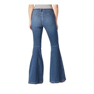 NWT Wrangler Retro High Rise Flare, 30x32